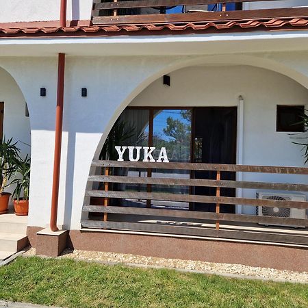Hotel Yuka Vama Veche Esterno foto